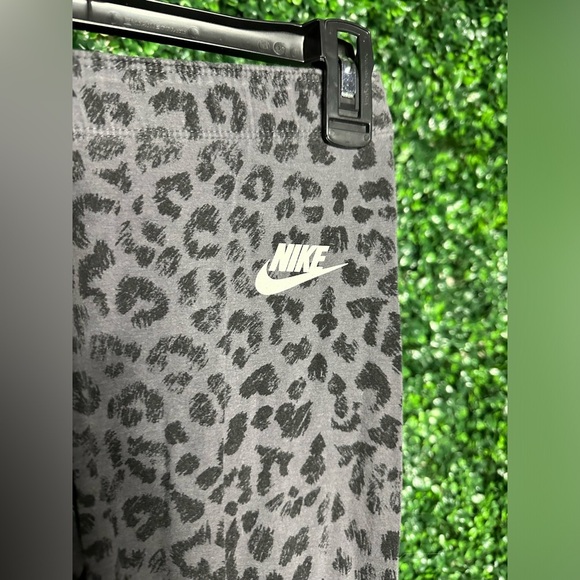 Nike Girls Cheetah Print Leggings - Picture 3 of 6